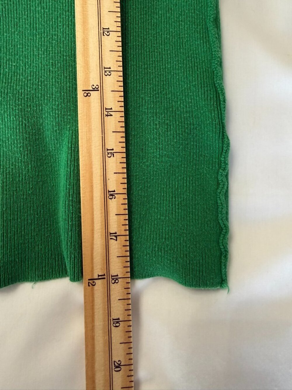 Urban Outfitters Daydream Baby Rib Turtleneck Green Sweater Size S - Picture 8 of 9